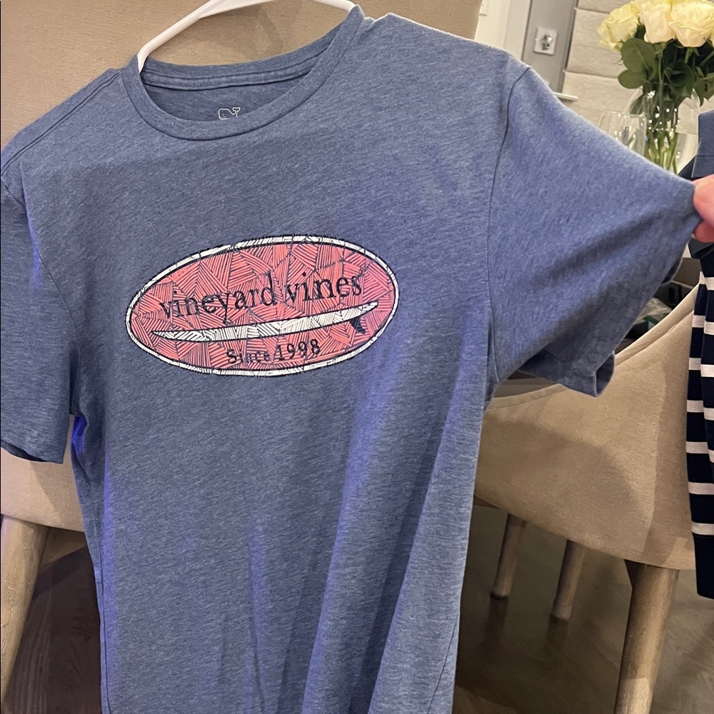 Vineyard Vines Heather Blue Tee with Pink Surfboard Logo